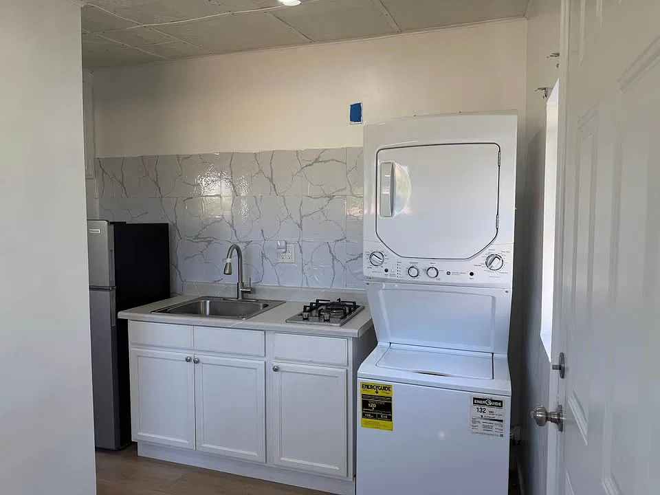 Yukon Ave, Torrance — Photo 2
