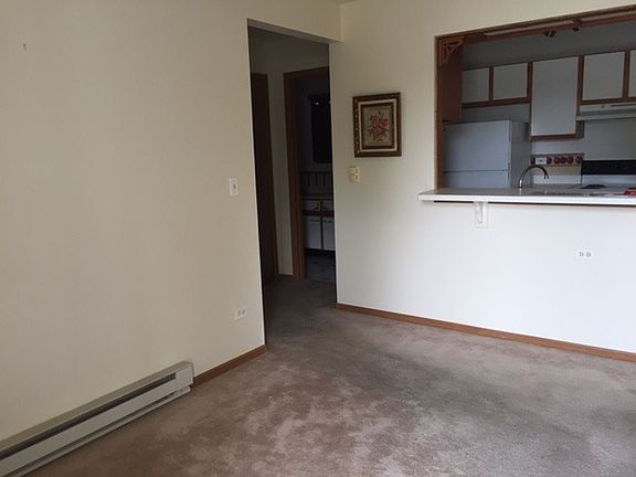 3rd image of 551 Leah Ln APT 1A