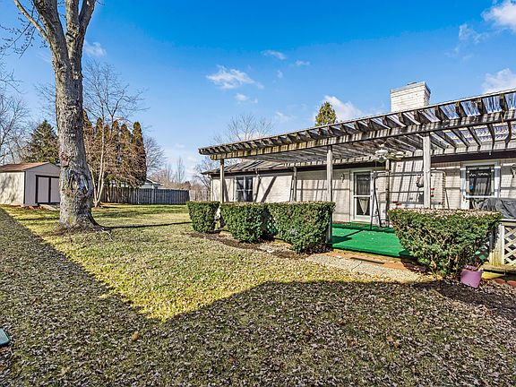 5th image of 5451 Buttonwood Dr