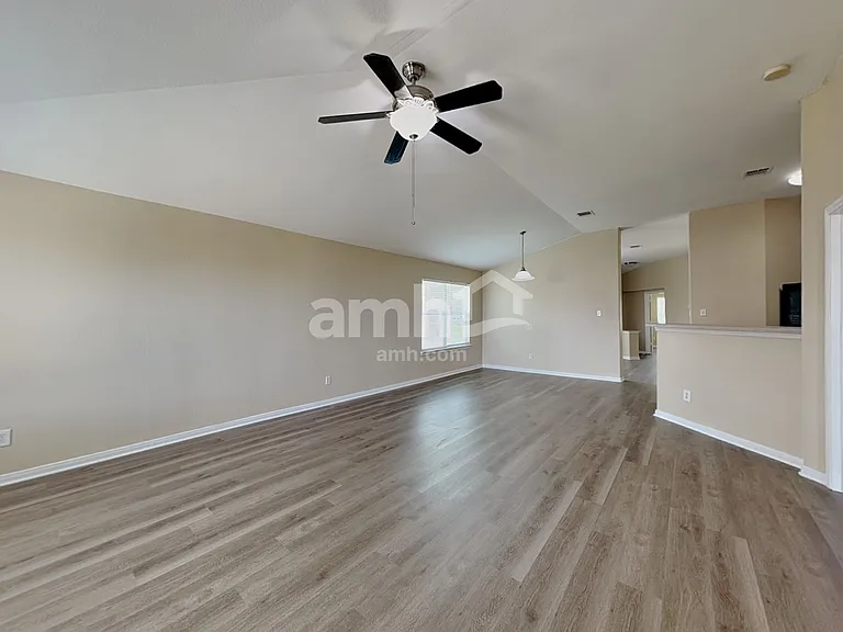 160 Bloomsbury Dr — Photo 6