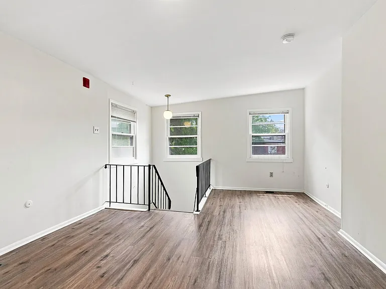 2036 Mount Vernon St #2RR — Photo 8