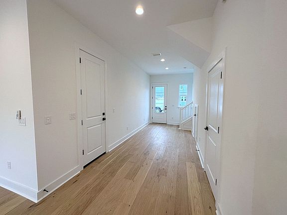 3rd image of 3722 W Mango Ave