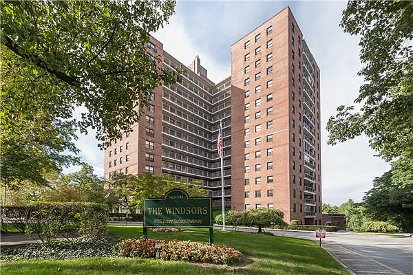 Sold by Exclusive Properties Sotheby's International Realty | media 25