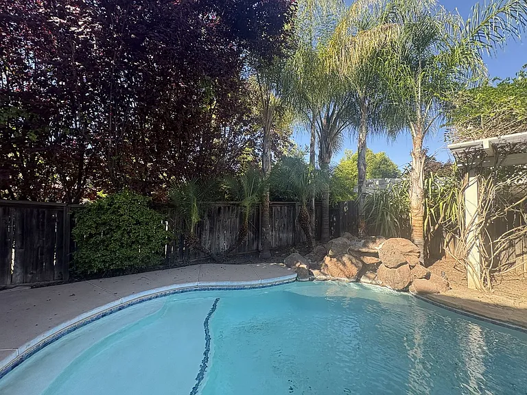 9745 W Taron Dr — Photo 26