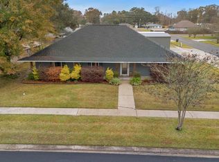 40182 La Rochelle Rd, Prairieville, LA 70769
