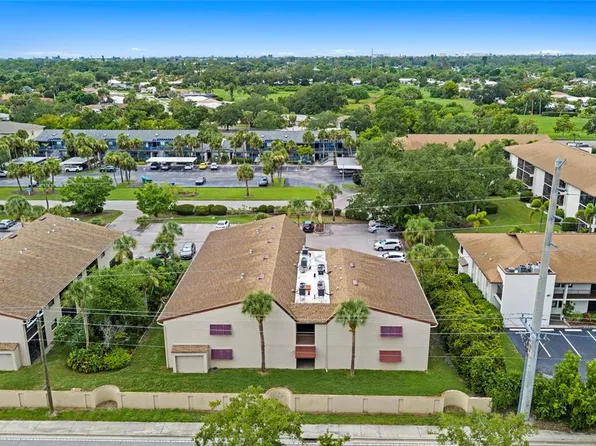 7217 Cloister Dr #203, Sarasota, FL 34231