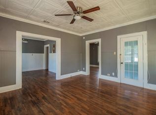 1128 N Anglin St, Cleburne, TX 76031