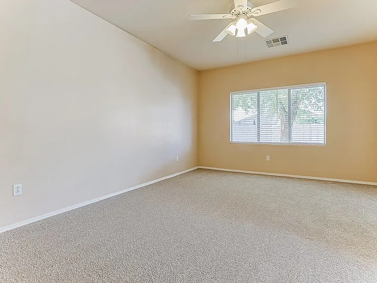 2081 E Runaway Bay Pl — Photo 8