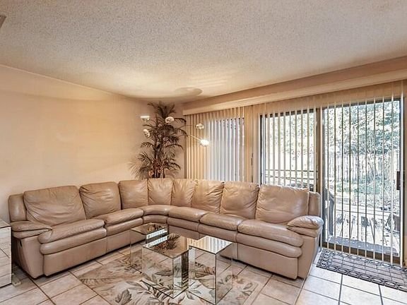 5th image of 343 Woodham Ct