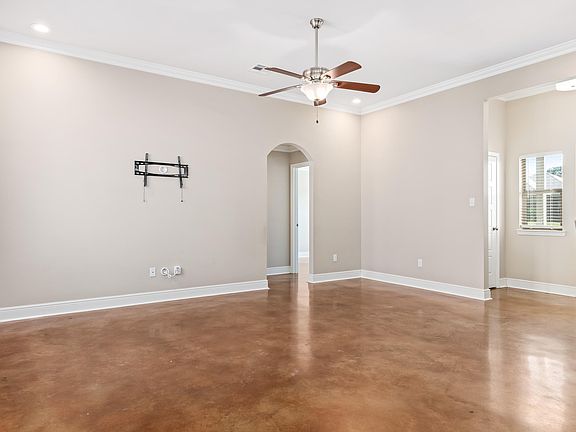 5th image of 317 Stoneridge Dr