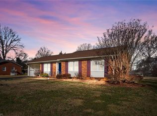 521 Spainhour Rd, King, NC 27021