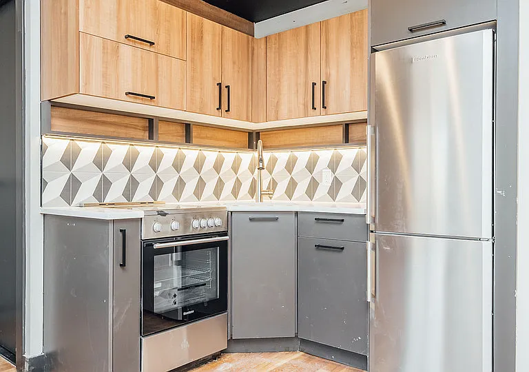 2825 Snyder Ave #1A — Photo 3