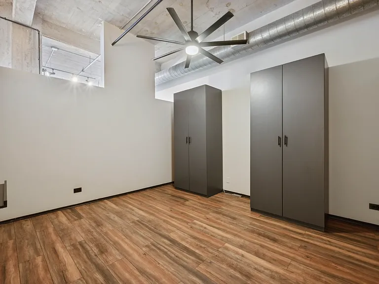 843 W Adams St #407 — Photo 11
