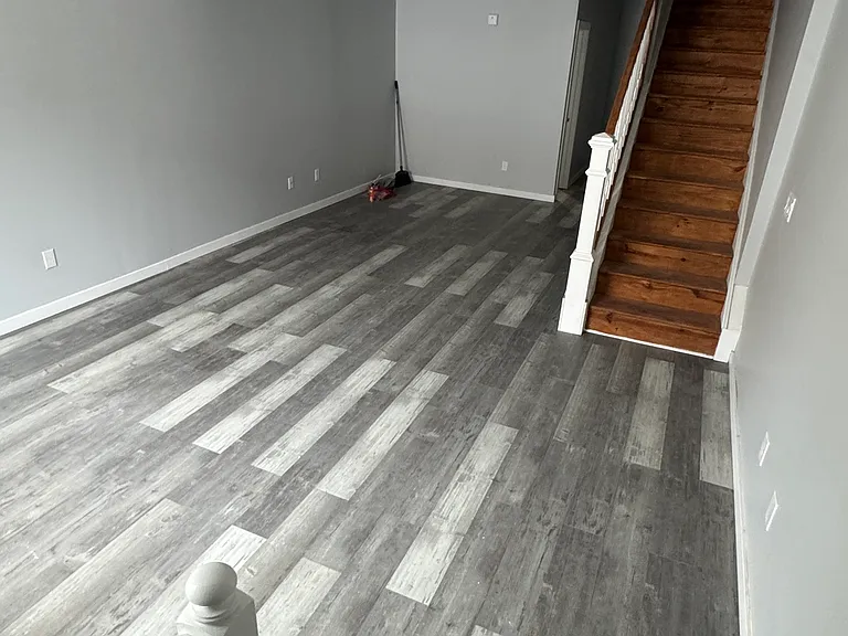 1729 Centre Ave #11 — Photo 3