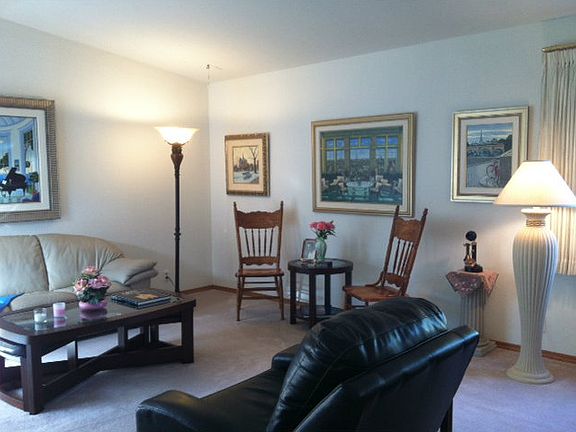 2nd image of 867 E Estates Dr