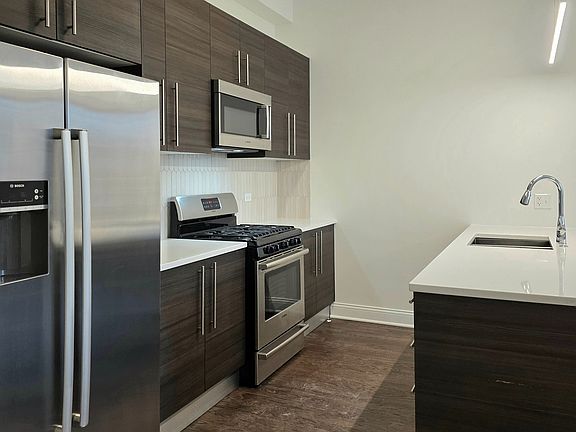 2nd image of 1537 N Orleans St APT 2H