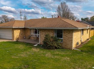 865 E Franklin St, Macomb, IL 61455