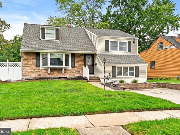 30 Tekening Way, Hamilton, NJ 08690