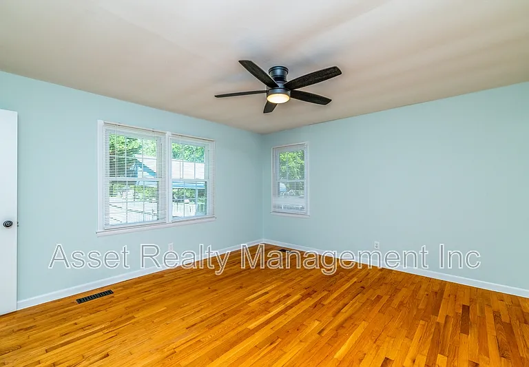 201 Farlow Dr — Photo 22