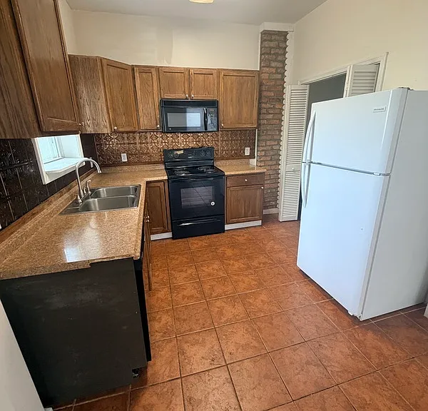 3105 E Marshall St — Photo 10