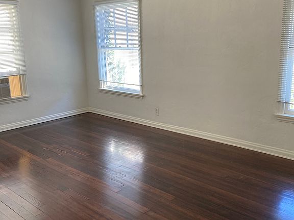 4th image of 128 S Camden Dr #107