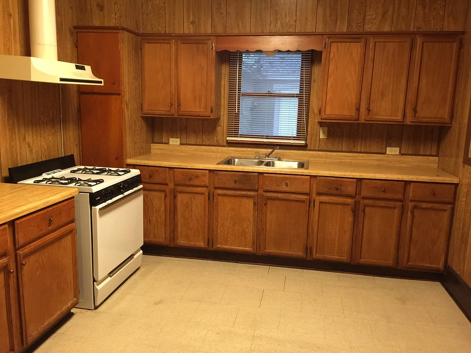 2 bed, $850 — Photo 2