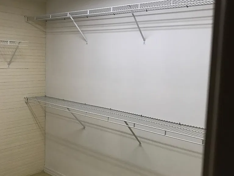 walk in closet