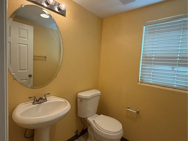 10811 Ackers Dr — Photo 13