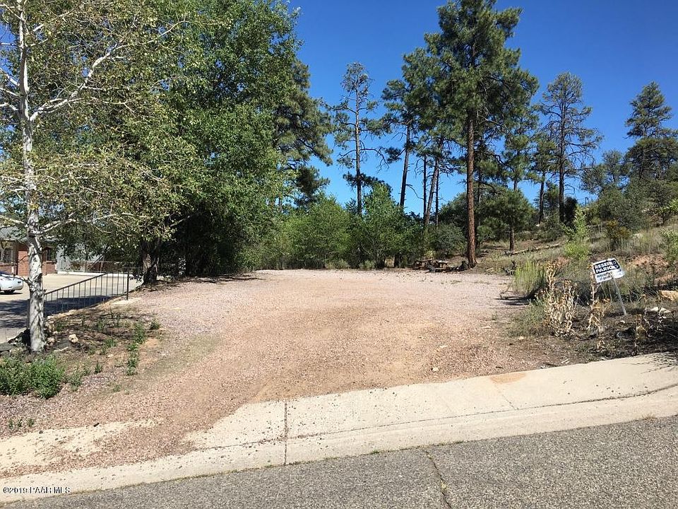 1st image of 601 N Bagby Dr