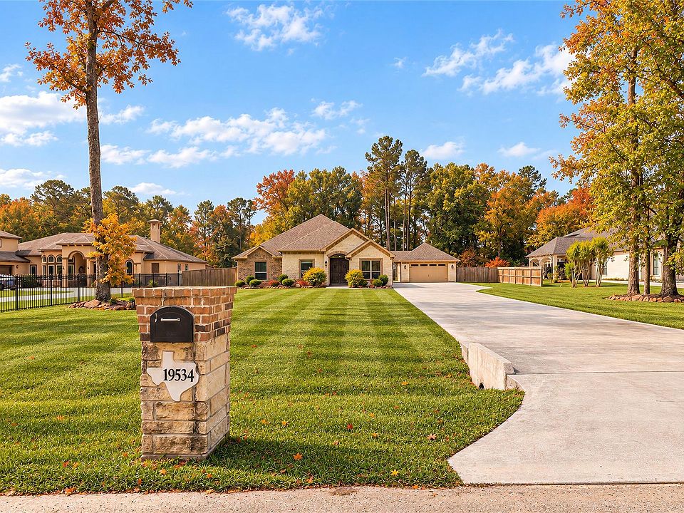 1st image of 19534 Desna Dr