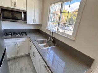 7651 Oakwood Ave #2, Los Angeles, CA 90036