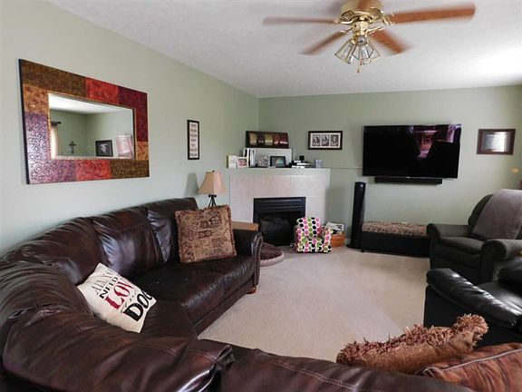 3rd image of 15329 Averitt Dr