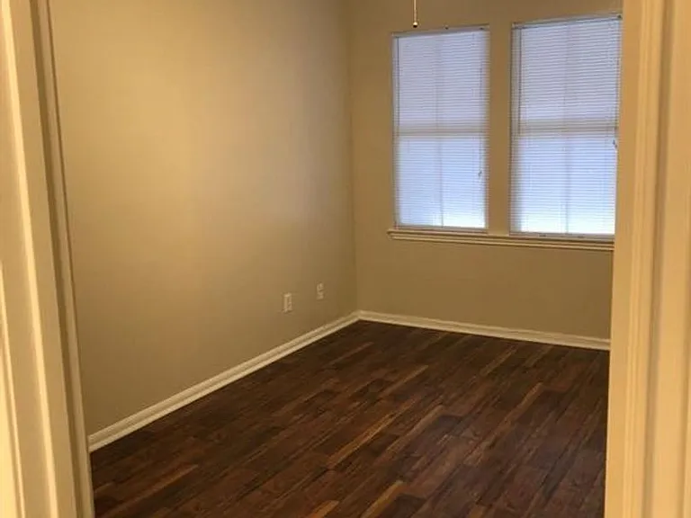 2529 Rio Grande #16 — Photo 13