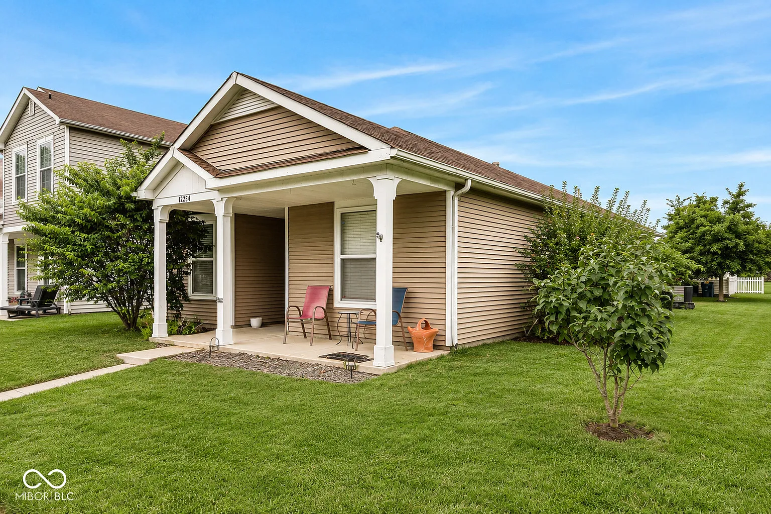 3 bed, 2.0 bath, 1380 sqft, $1,790 — Photo 4