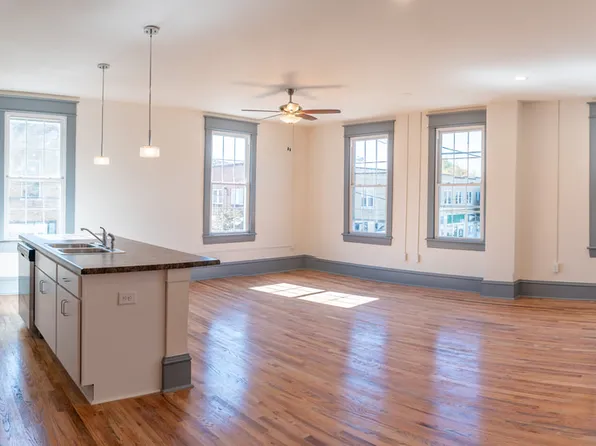 204 Jefferson Ave N #B, Pulaski, VA 24301