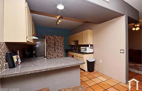 2011 W Bramburgh Ct — Photo 11
