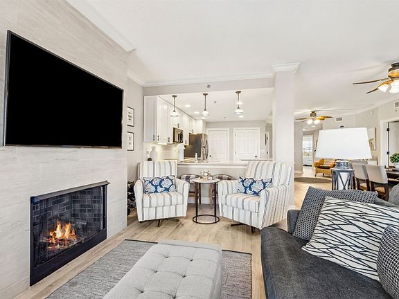 4th image of 2811 Atlantic Ave Unit 204