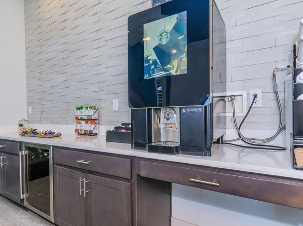 1499 Central Park Blvd #1021