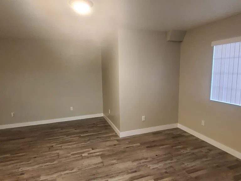 1335 W 2nd St #207 — Photo 10