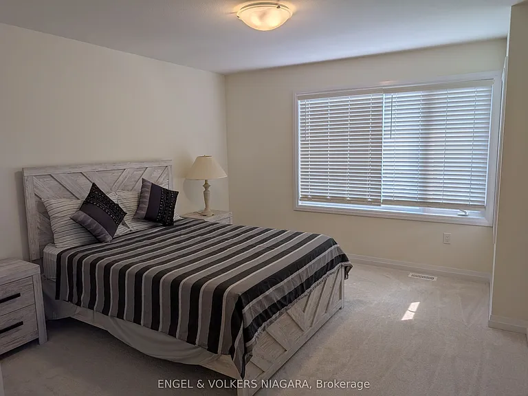 7330 Marvel Dr — Photo 16