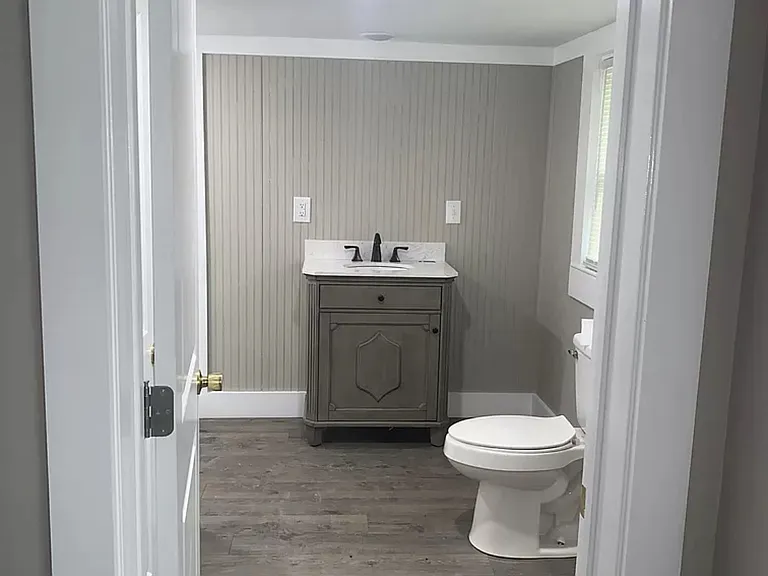 312 Locust Ave — Photo 6