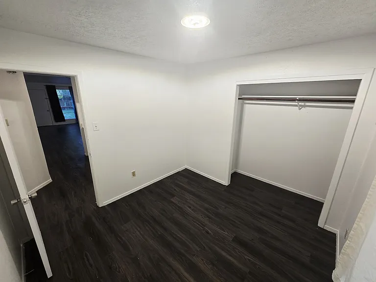 19515 Plantain Dr — Photo 13