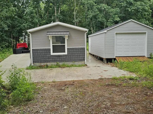 1756 Aspen Dr, Allegan, MI 49010