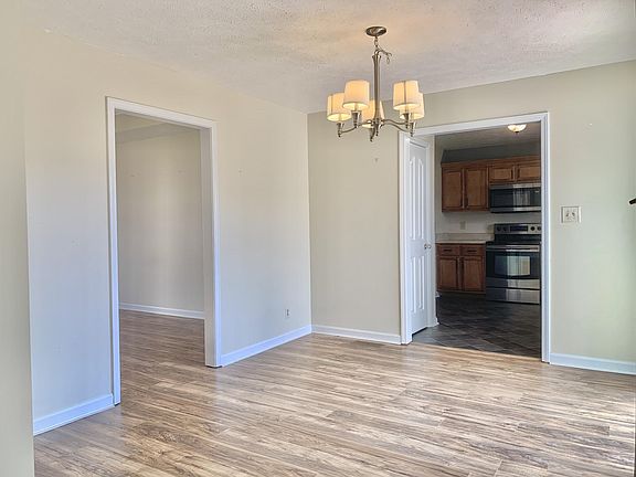 4th image of 2534 Centerstone Cir