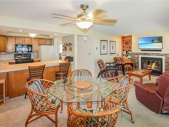 2nd image of 408 Edgewater Dr