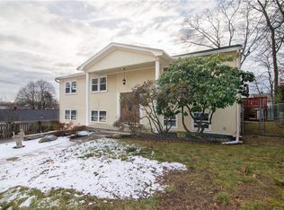 1 Willard St, North Providence, RI 02904