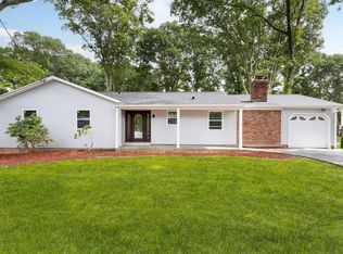 84 Mahogany Rd, Rocky Point, NY 11778