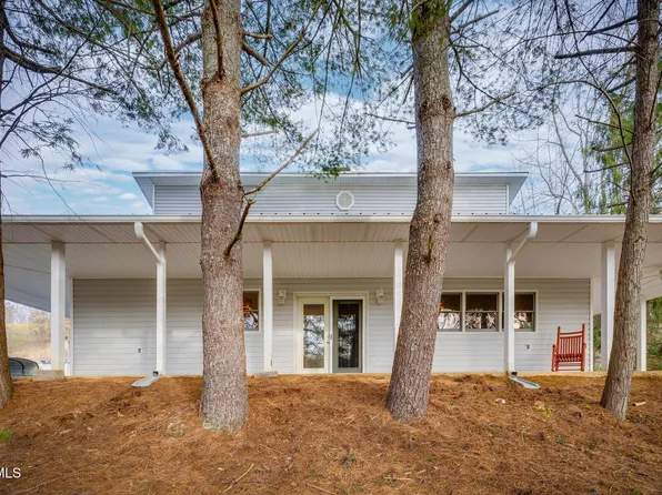 190 Wilson Ave, Elizabethton, TN 37643