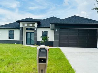 3800 3rd St SW, Lehigh Acres, FL 33976