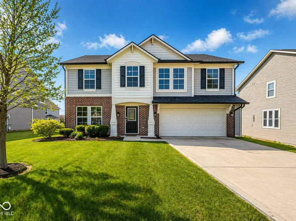 5571 W Woodhaven Dr, McCordsville, IN 46055